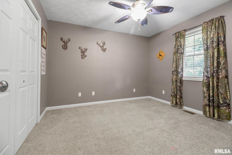 14458 Binkley Road, Marion, Illinois 62959, 5 Bedrooms Bedrooms, 0 ,2 BathroomsBathrooms,Residential,For Sale,Binkley,0,RMAQC4266597
