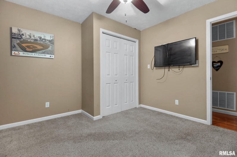 14458 Binkley Road, Marion, Illinois 62959, 5 Bedrooms Bedrooms, 0 ,2 BathroomsBathrooms,Residential,For Sale,Binkley,0,RMAQC4266597