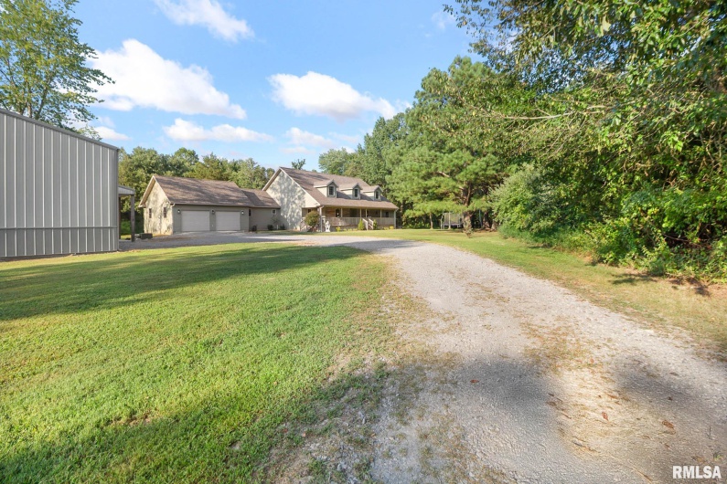 14458 Binkley Road, Marion, Illinois 62959, 5 Bedrooms Bedrooms, 0 ,2 BathroomsBathrooms,Residential,For Sale,Binkley,0,RMAQC4266597