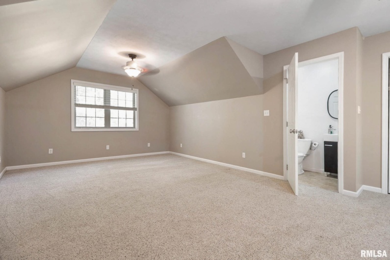 14458 Binkley Road, Marion, Illinois 62959, 5 Bedrooms Bedrooms, 0 ,2 BathroomsBathrooms,Residential,For Sale,Binkley,0,RMAQC4266597
