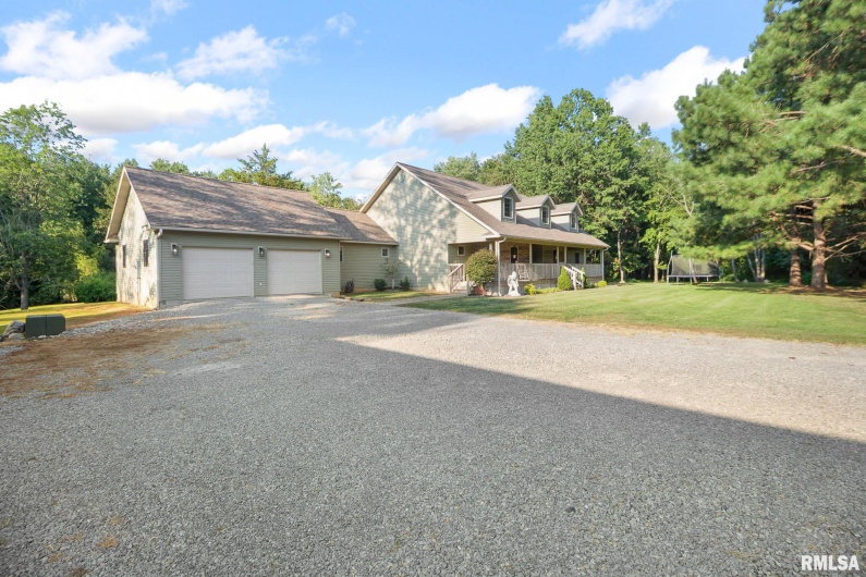 14458 Binkley Road, Marion, Illinois 62959, 5 Bedrooms Bedrooms, 0 ,2 BathroomsBathrooms,Residential,For Sale,Binkley,0,RMAQC4266597