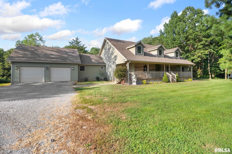 14458 Binkley Road, Marion, Illinois 62959, 5 Bedrooms Bedrooms, 0 ,2 BathroomsBathrooms,Residential,For Sale,Binkley,0,RMAQC4266597