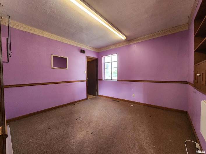 409 HILL Street, Marion, Illinois 62959-2746, 2 Bedrooms Bedrooms, 0 ,0,Residential,For Sale,HILL,0,RMAEB459364