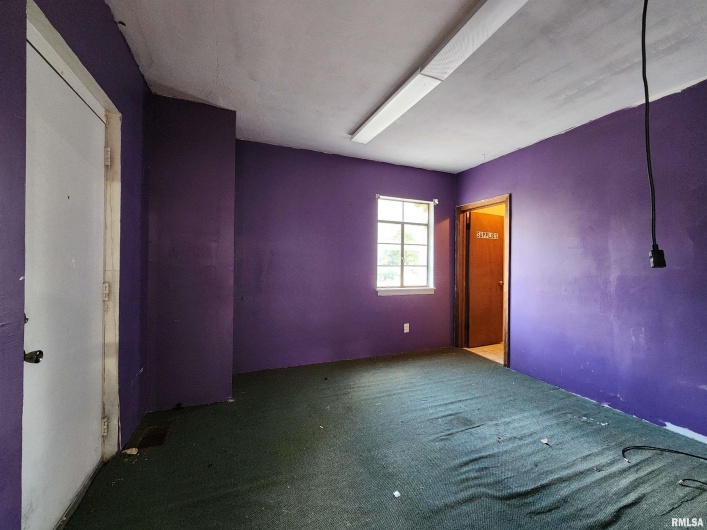 409 HILL Street, Marion, Illinois 62959-2746, 2 Bedrooms Bedrooms, 0 ,0,Residential,For Sale,HILL,0,RMAEB459364