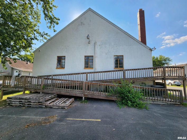409 HILL Street, Marion, Illinois 62959-2746, 2 Bedrooms Bedrooms, 0 ,0,Residential,For Sale,HILL,0,RMAEB459364