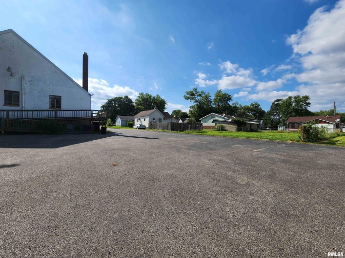 409 HILL Street, Marion, Illinois 62959-2746, 2 Bedrooms Bedrooms, 0 ,0,Residential,For Sale,HILL,0,RMAEB459364