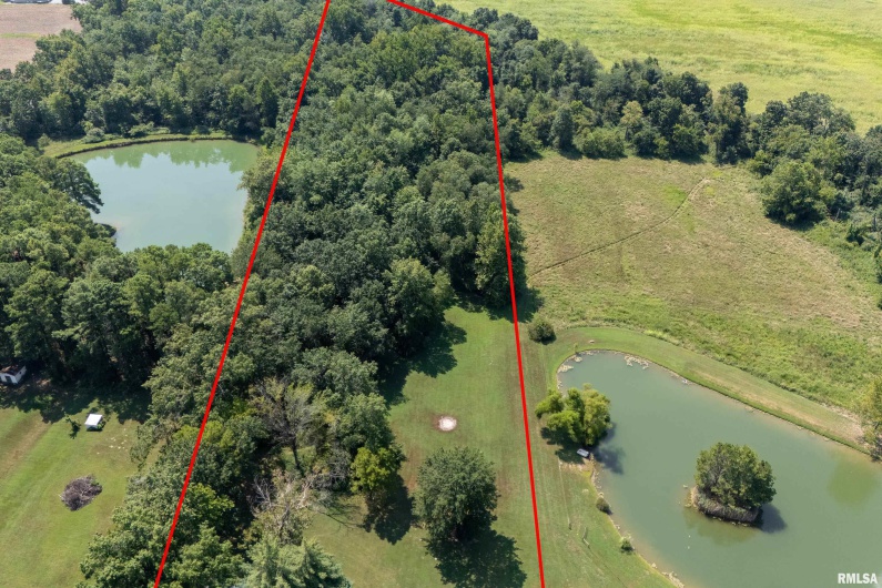 9933 Stotlar Road, Marion, Illinois 62959, 4 Bedrooms Bedrooms, 0 ,2 BathroomsBathrooms,Residential,For Sale,Stotlar,0,RMAQC4266599