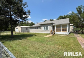 1621 PARK Avenue, Herrin, Illinois 62948, 2 Bedrooms Bedrooms, 0 ,1 BathroomBathrooms,Residential,For Sale,PARK,0,RMAEB459371