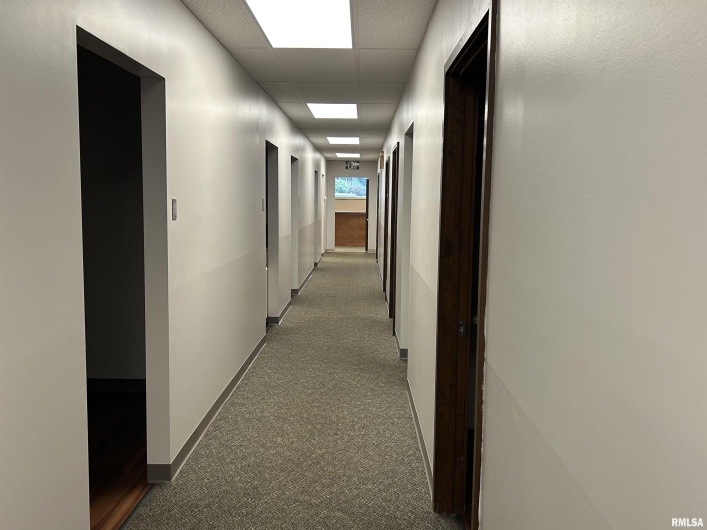 1112 MAIN Street, Carbondale, Illinois 62901, 0 , 0 ,0,Commercial Lease,For Sale,MAIN,0,RMAEB459372