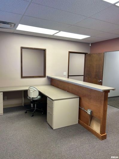 1112 MAIN Street, Carbondale, Illinois 62901, 0 , 0 ,0,Commercial Lease,For Sale,MAIN,0,RMAEB459372