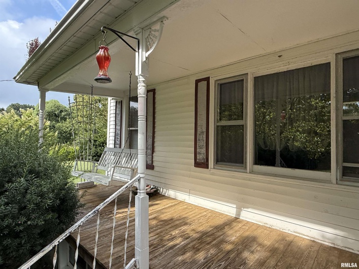 200 CRESTVIEW Drive, Dongola, Illinois 62926, 3 Bedrooms Bedrooms, 0 ,1 BathroomBathrooms,Residential,For Sale,CRESTVIEW,0,RMAEB459378