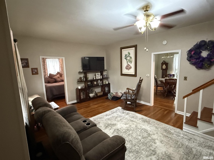 200 CRESTVIEW Drive, Dongola, Illinois 62926, 3 Bedrooms Bedrooms, 0 ,1 BathroomBathrooms,Residential,For Sale,CRESTVIEW,0,RMAEB459378