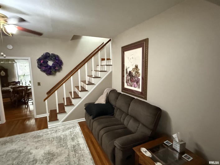 200 CRESTVIEW Drive, Dongola, Illinois 62926, 3 Bedrooms Bedrooms, 0 ,1 BathroomBathrooms,Residential,For Sale,CRESTVIEW,0,RMAEB459378
