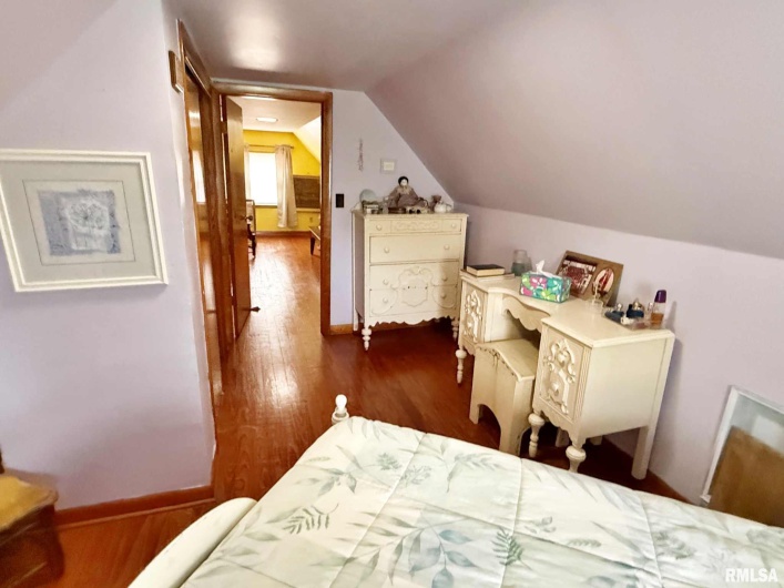 200 CRESTVIEW Drive, Dongola, Illinois 62926, 3 Bedrooms Bedrooms, 0 ,1 BathroomBathrooms,Residential,For Sale,CRESTVIEW,0,RMAEB459378