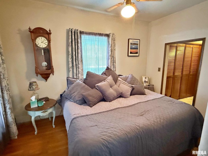 200 CRESTVIEW Drive, Dongola, Illinois 62926, 3 Bedrooms Bedrooms, 0 ,1 BathroomBathrooms,Residential,For Sale,CRESTVIEW,0,RMAEB459378