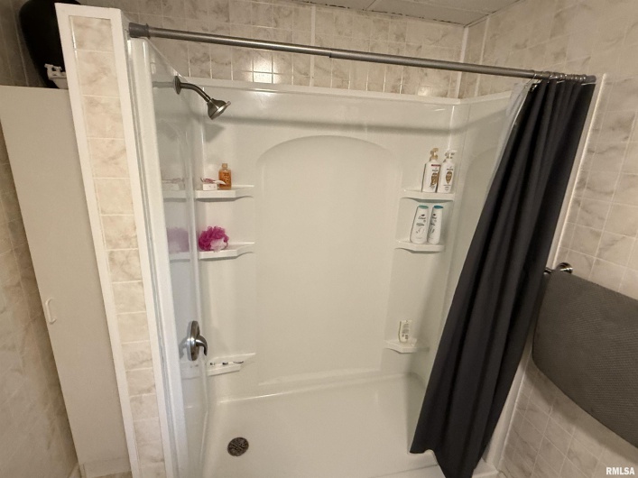 200 CRESTVIEW Drive, Dongola, Illinois 62926, 3 Bedrooms Bedrooms, 0 ,1 BathroomBathrooms,Residential,For Sale,CRESTVIEW,0,RMAEB459378