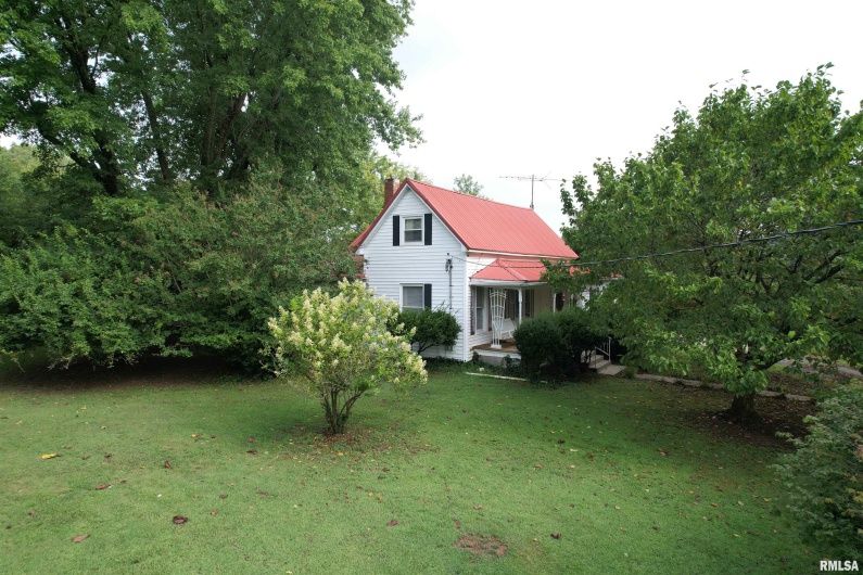 200 CRESTVIEW Drive, Dongola, Illinois 62926, 3 Bedrooms Bedrooms, 0 ,1 BathroomBathrooms,Residential,For Sale,CRESTVIEW,0,RMAEB459378