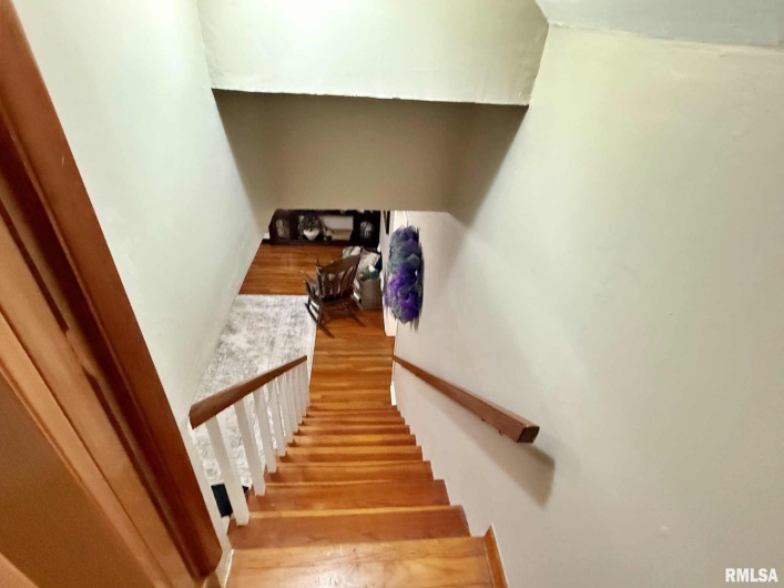 200 CRESTVIEW Drive, Dongola, Illinois 62926, 3 Bedrooms Bedrooms, 0 ,1 BathroomBathrooms,Residential,For Sale,CRESTVIEW,0,RMAEB459378