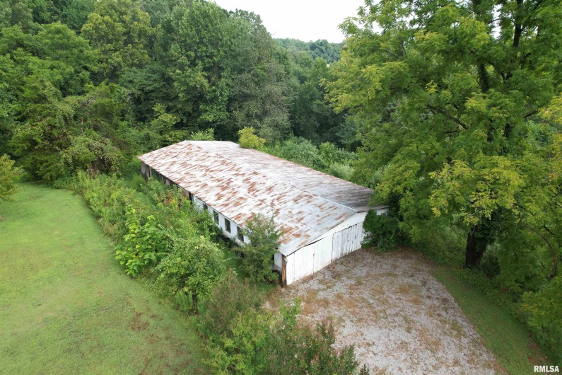 200 CRESTVIEW Drive, Dongola, Illinois 62926, 3 Bedrooms Bedrooms, 0 ,1 BathroomBathrooms,Residential,For Sale,CRESTVIEW,0,RMAEB459378