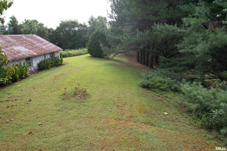 200 CRESTVIEW Drive, Dongola, Illinois 62926, 3 Bedrooms Bedrooms, 0 ,1 BathroomBathrooms,Residential,For Sale,CRESTVIEW,0,RMAEB459378