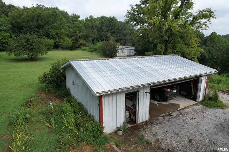 200 CRESTVIEW Drive, Dongola, Illinois 62926, 3 Bedrooms Bedrooms, 0 ,1 BathroomBathrooms,Residential,For Sale,CRESTVIEW,0,RMAEB459378