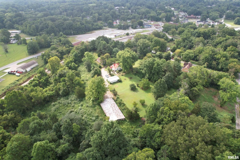 200 CRESTVIEW Drive, Dongola, Illinois 62926, 3 Bedrooms Bedrooms, 0 ,1 BathroomBathrooms,Residential,For Sale,CRESTVIEW,0,RMAEB459378