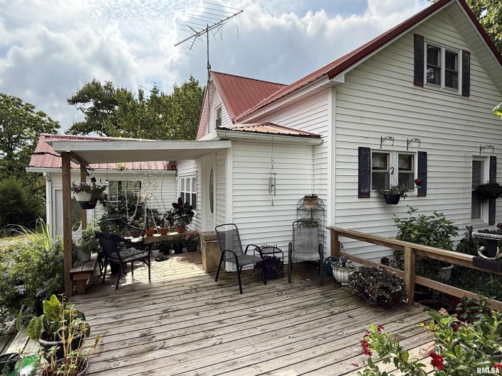 200 CRESTVIEW Drive, Dongola, Illinois 62926, 3 Bedrooms Bedrooms, 0 ,1 BathroomBathrooms,Residential,For Sale,CRESTVIEW,0,RMAEB459378