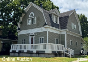 323 WALNUT Street, Carbondale, Illinois 62901, 8 Bedrooms Bedrooms, 0 ,2 BathroomsBathrooms,Residential,For Sale,WALNUT,0,RMAEB459384