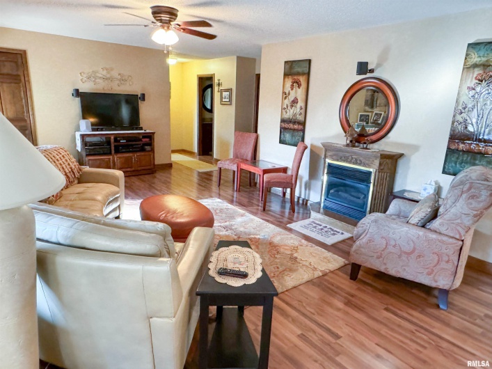 480 Brown Section Road, Cobden, Illinois 62920, 3 Bedrooms Bedrooms, 0 ,2 BathroomsBathrooms,Residential,For Sale,Brown Section,0,RMAEB459385