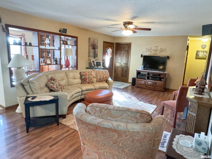 480 Brown Section Road, Cobden, Illinois 62920, 3 Bedrooms Bedrooms, 0 ,2 BathroomsBathrooms,Residential,For Sale,Brown Section,0,RMAEB459385