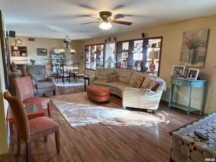 480 Brown Section Road, Cobden, Illinois 62920, 3 Bedrooms Bedrooms, 0 ,2 BathroomsBathrooms,Residential,For Sale,Brown Section,0,RMAEB459385
