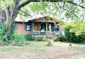 2516 STRAWBERRY Road, Metropolis, Illinois 62960, 3 Bedrooms Bedrooms, 0 ,2 BathroomsBathrooms,Residential,For Sale,STRAWBERRY,0,RMAEB459396