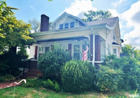 610 Metropolis Street, Metropolis, Illinois 62960, 4 Bedrooms Bedrooms, 0 ,2 BathroomsBathrooms,Residential,For Sale,Metropolis,0,RMAEB459397