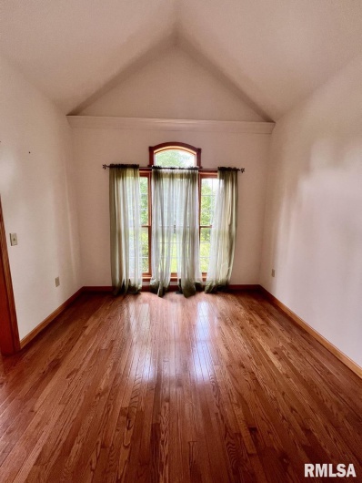 1385 Christian Chapel Road, Anna, Illinois 62906, 5 Bedrooms Bedrooms, 0 ,3 BathroomsBathrooms,Residential,For Sale,Christian Chapel,0,RMAQC4266653