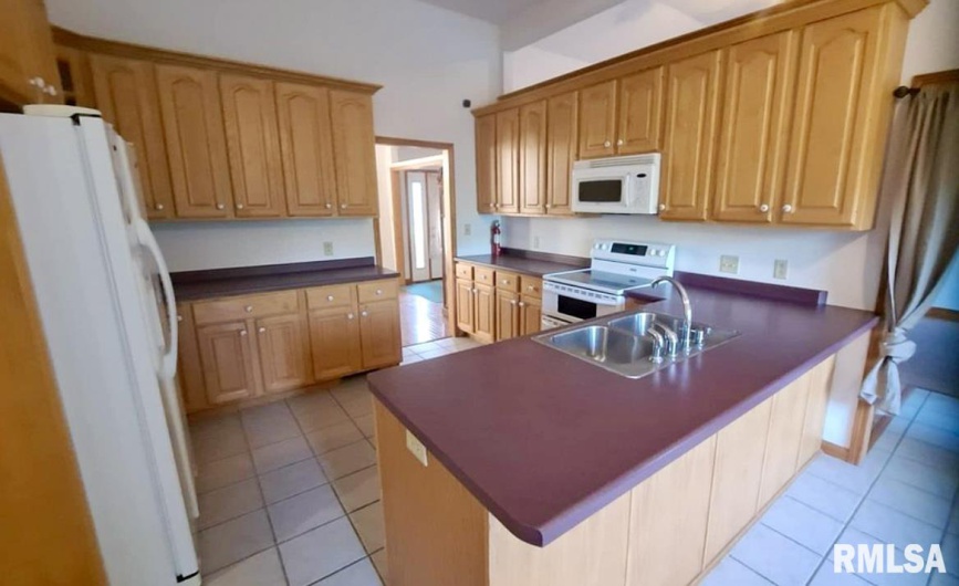 1385 Christian Chapel Road, Anna, Illinois 62906, 5 Bedrooms Bedrooms, 0 ,3 BathroomsBathrooms,Residential,For Sale,Christian Chapel,0,RMAQC4266653