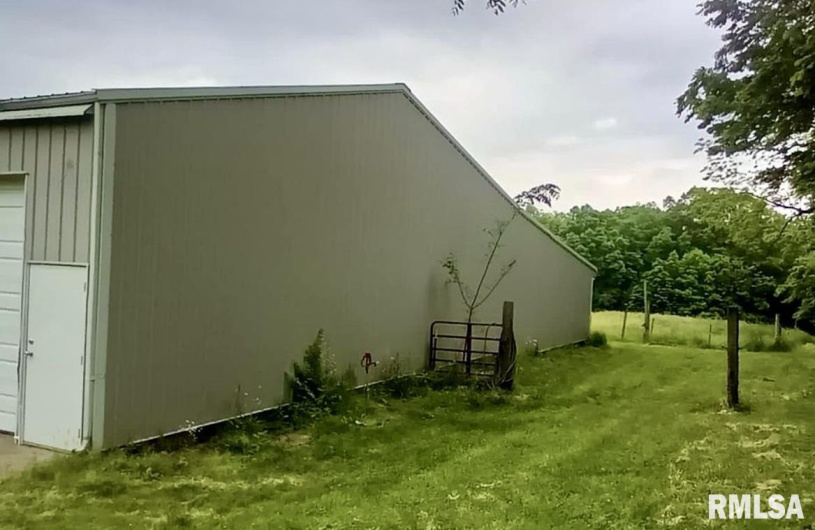 1385 Christian Chapel Road, Anna, Illinois 62906, 5 Bedrooms Bedrooms, 0 ,3 BathroomsBathrooms,Residential,For Sale,Christian Chapel,0,RMAQC4266653