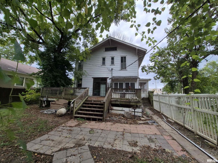 212 ILLINOIS Street, Golconda, Illinois 62938, 4 Bedrooms Bedrooms, 0 ,2 BathroomsBathrooms,Residential,For Sale,ILLINOIS,0,RMAEB459403