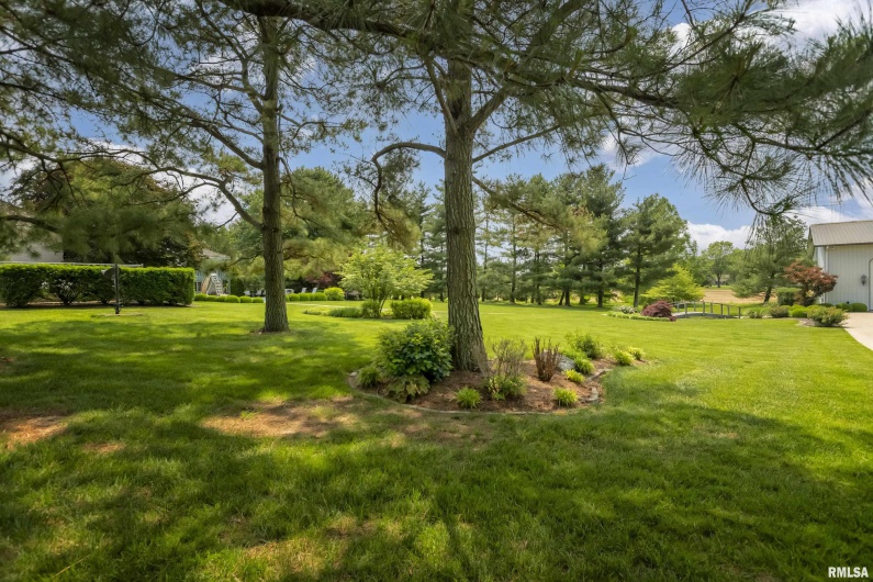 15866 Moellers Road, Marion, Illinois 62959, 7 Bedrooms Bedrooms, 0 ,6 BathroomsBathrooms,Residential,For Sale,Moellers,0,RMAEB459406
