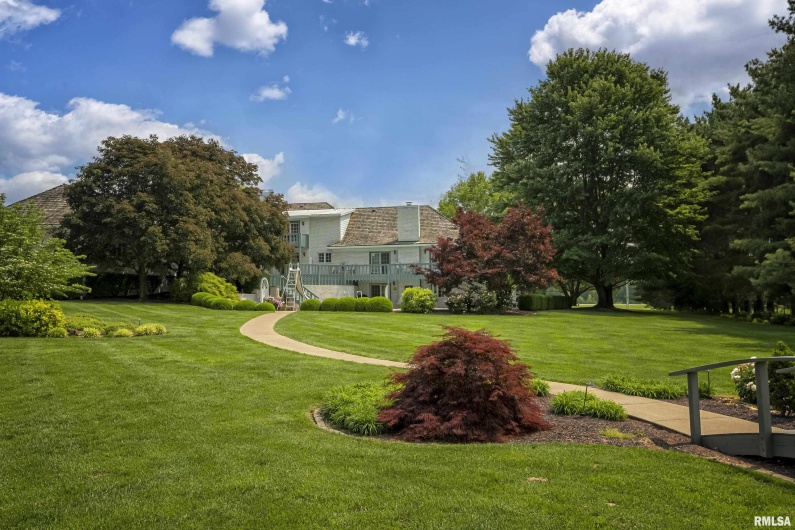 15866 Moellers Road, Marion, Illinois 62959, 7 Bedrooms Bedrooms, 0 ,6 BathroomsBathrooms,Residential,For Sale,Moellers,0,RMAEB459406