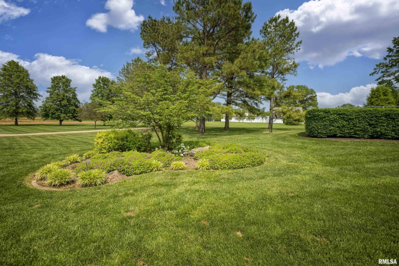 15866 Moellers Road, Marion, Illinois 62959, 7 Bedrooms Bedrooms, 0 ,6 BathroomsBathrooms,Residential,For Sale,Moellers,0,RMAEB459406