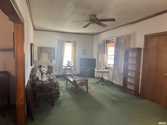 1107 STATE Street, Marion, Illinois 62959, 2 Bedrooms Bedrooms, 0 ,1 BathroomBathrooms,Residential,For Sale,STATE,0,RMAQC4266662