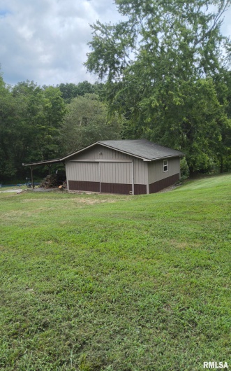3060 Egyptian Hills Drive, Creal Springs, Illinois 62922, 3 Bedrooms Bedrooms, 0 ,2 BathroomsBathrooms,Residential,For Sale,Egyptian Hills,0,RMAQC4266673
