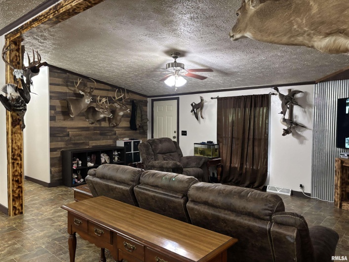 7725 US Hwy 51 S, Dongola, Illinois 62926, 4 Bedrooms Bedrooms, 0 ,2 BathroomsBathrooms,Residential,For Sale,US Hwy 51 S,0,RMAEB459024