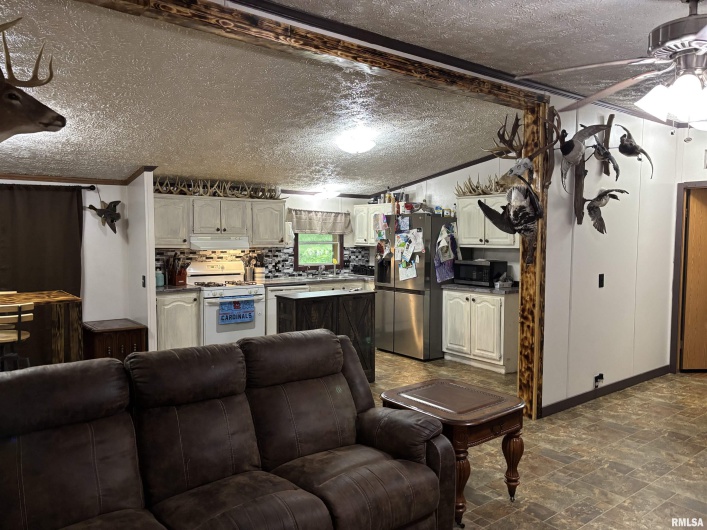 7725 US Hwy 51 S, Dongola, Illinois 62926, 4 Bedrooms Bedrooms, 0 ,2 BathroomsBathrooms,Residential,For Sale,US Hwy 51 S,0,RMAEB459024