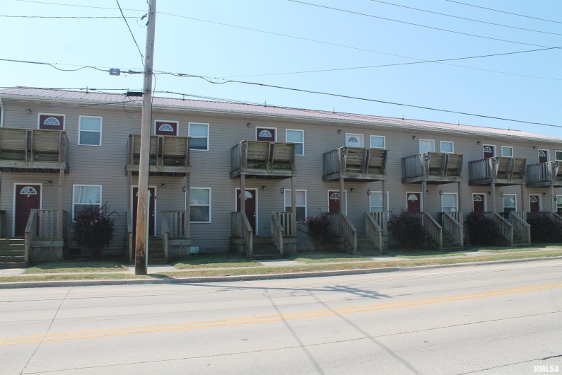 405-411 MILL Street, Carbondale, Illinois 62901, 0 , 0 ,0,Residential Income,For Sale,MILL,0,RMAEB459419