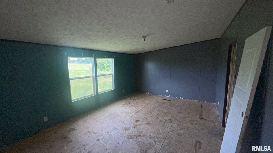 708 Route 146, Cave In Rock, Illinois 62919, 3 Bedrooms Bedrooms, 0 ,2 BathroomsBathrooms,Residential,For Sale,Route 146,0,RMAEB459421
