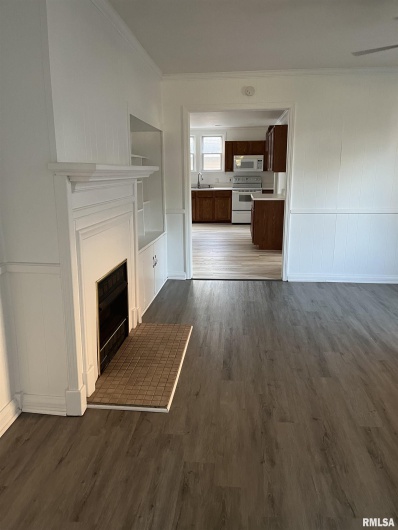 318 RAYMOND Street, Harrisburg, Illinois 62946, 3 Bedrooms Bedrooms, 0 ,1 BathroomBathrooms,Residential,For Sale,RAYMOND,0,RMAEB459423