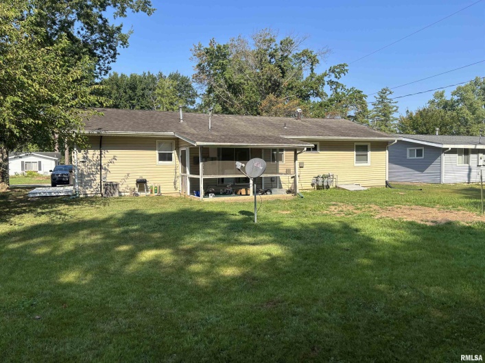 205 EMERALD Lane, Carbondale, Illinois 62901, 0 , 0 ,0,Residential Income,For Sale,EMERALD,0,RMAEB459425