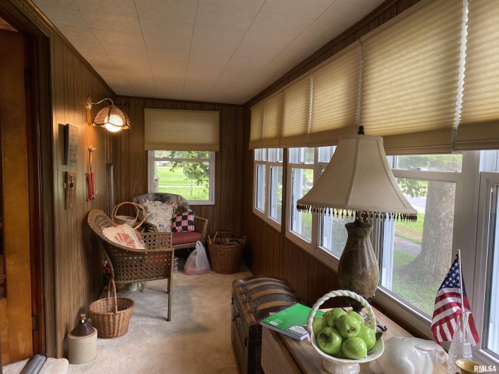 401 1ST Street, Karnak, Illinois 62956, 3 Bedrooms Bedrooms, 0 ,2 BathroomsBathrooms,Residential,For Sale,1ST,0,RMAEB458961