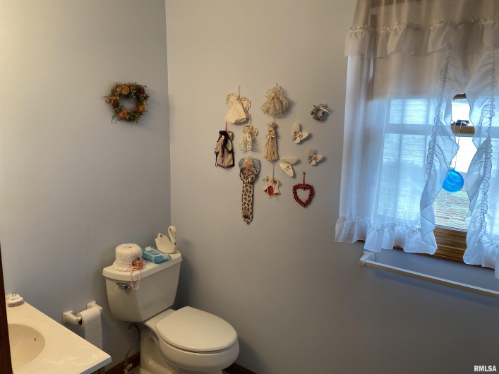 401 1ST Street, Karnak, Illinois 62956, 3 Bedrooms Bedrooms, 0 ,2 BathroomsBathrooms,Residential,For Sale,1ST,0,RMAEB458961